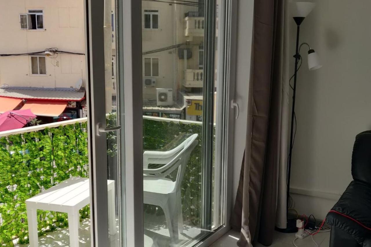 Апартаменти Sunny Day Flat Сент-Полс-Бей Екстер'єр фото